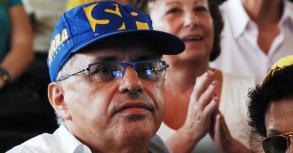 Filiados acompanham resultado das prévias tucanas realizadas em São Paulo; o ex-governador José Serra recebeu 52% dos votos e será o candidato do PSDB na capital paulista