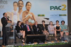 Anúncio do programa Minha Casa, Minha Vida em Brasília