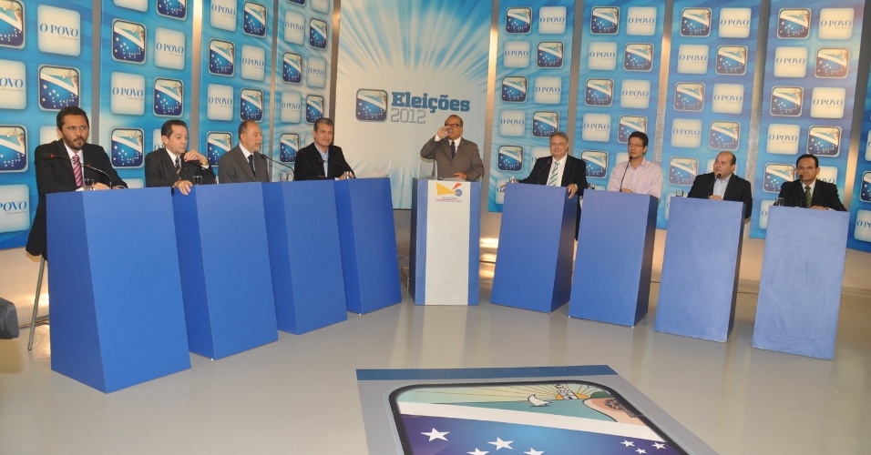 29.jul.2012 - Os candidatos à Prefeitura de Fortaleza participaram de um debate neste domingo organizado pelo jornal 