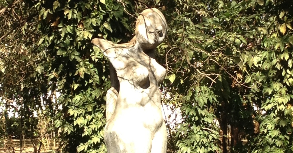 Escultura exibida no parque central de Sorriso (MT)
