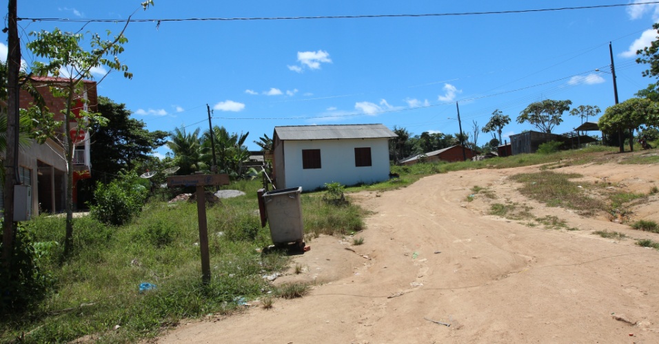 Rua do bairro Vila Vitória, em Oiapoque (AP)