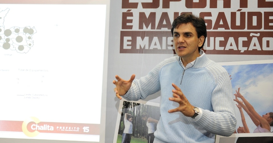 26.set.2012 - O candidato do PMDB à Prefeitura de São Paulo, Gabriel Chalita, lançou nesta quarta-feira seu programa de governo para a área do Esporte