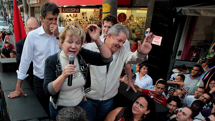 Fernando Haddad , Lula e Marta Suplicy durante a campanha de Haddad para a Prefeitura de São Paulo em 2012 - Jorge Araujo/Folhapress